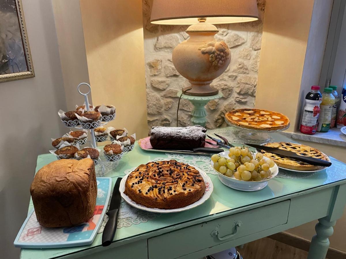 Il Borgo Antico Bed & Breakfast Rocca Massima Luaran gambar