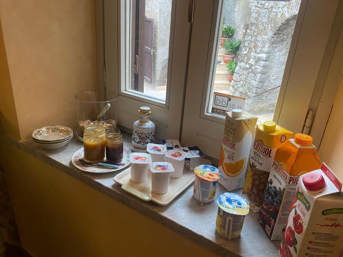 Il Borgo Antico Bed & Breakfast Rocca Massima Luaran gambar